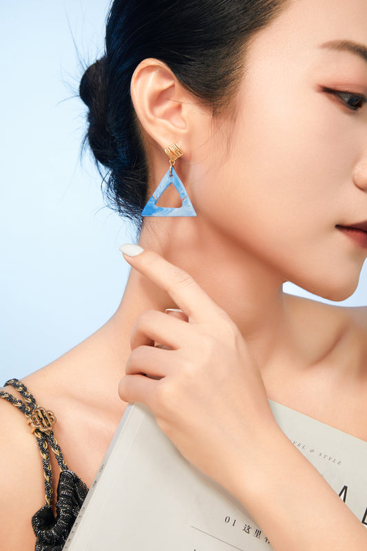 Blue Dangle Earrings For Any Occasions 